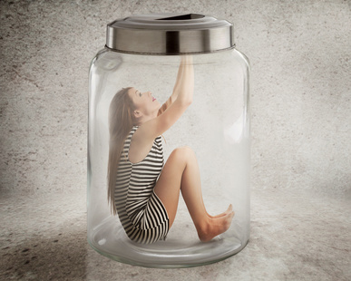 woman-in-jar